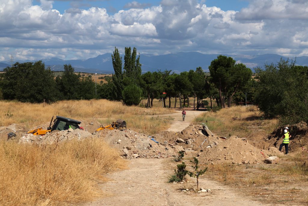 almeida-autoriza-dos-sondeos-mas-en-busca-de-la-posible-fosa-comun-de-montecarmelo