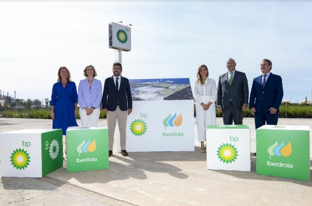 bp-e-iberdrola-anuncian-la-decision-final-de-inversion-para-la-mayor-planta-de-hidrogeno-verde-de-espana