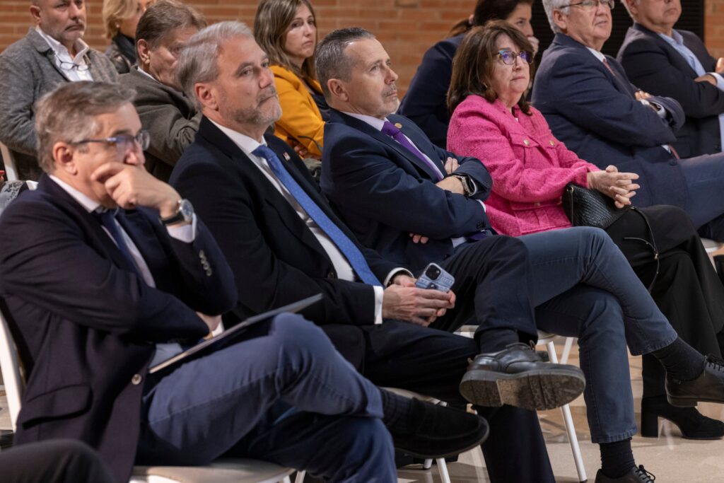 el-rector-de-elche-acusa-al-gobierno-de-puig-de-“grosera-deslealtad”-por-aprobar-medicina-en-alicante-y-se-alinea-con-el-actual-consell