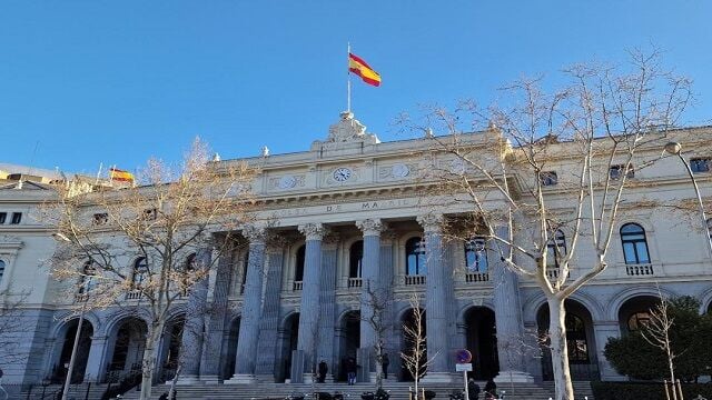 la-bolsa-espanola-registra-un-aumento-del-9,5%-en-la-negociacion,-por-encima-de-los-22.000-millones