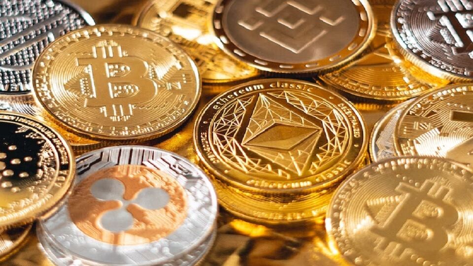 el-impulso-de-las-altcoins:-como-la-bajada-de-tipos-esta-acelerando-su-crecimiento