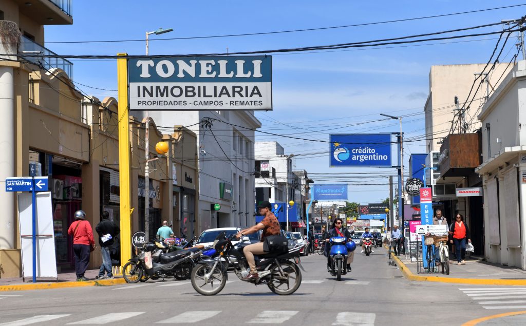 san-pedro,-la-ciudad-argentina-que-se-entrega-al-dinero-facil-de-una-posible-estafa-piramidal