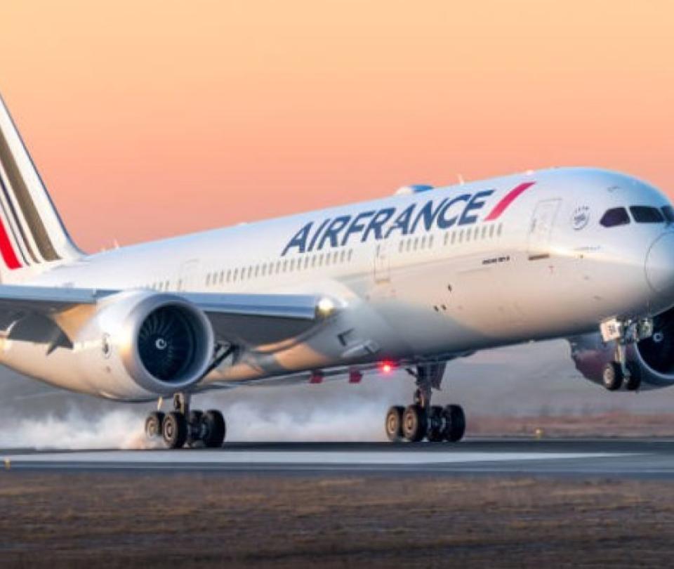 air-france-klm-sube-precios-para-2025-anticipando-el-alza-de-las-tasas-en-francia