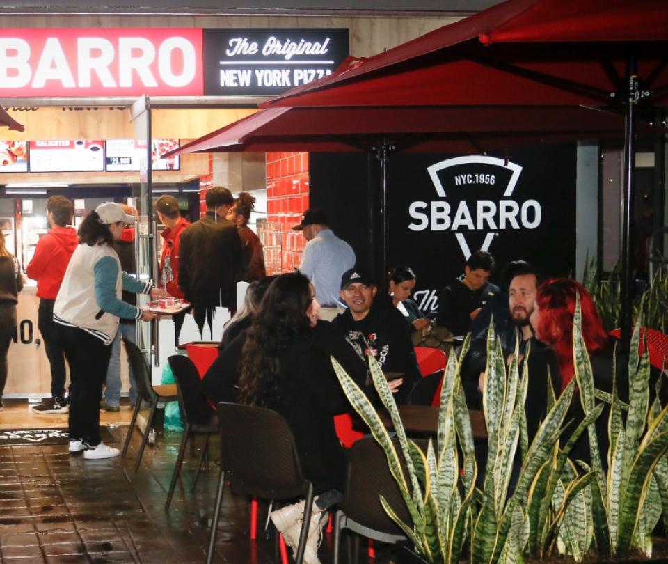 sbarro,-la-cadena-de-comida-italiana,-llega-al-movistar-arena,-de-bogota