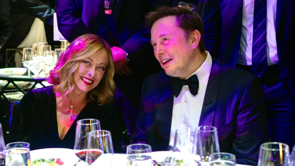 elon-musk-irrumpe-en-la-politica-italiana-atacando-a-los-jueces-y-la-inmigracion