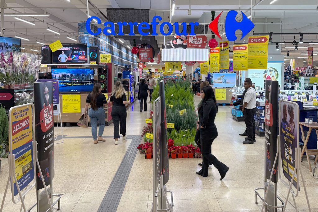 el-hipermercado-esta-de-capa-caida-y-le-pasa-factura-a-carrefour