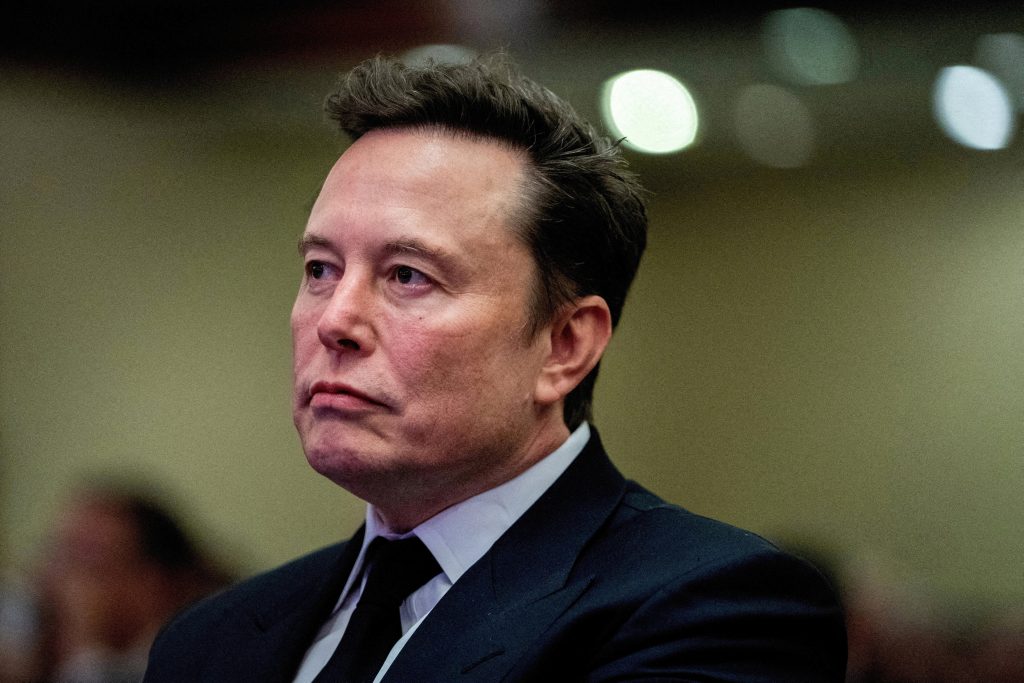 elon-musk-acusa-al-primer-ministro-del-reino-unido-de-tapar-delitos-sexuales-contra-menores