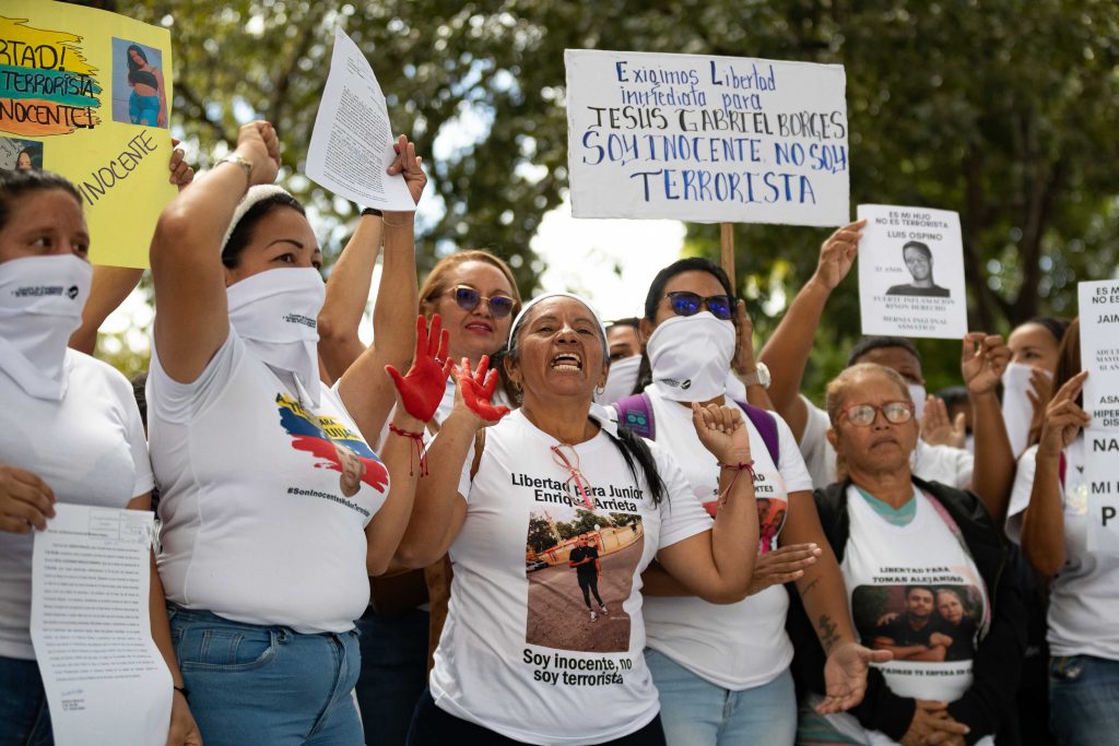 los-venezolanos-salen-a-la-calle.-en-la-conciencia-del-soldado-esta-no-disparar