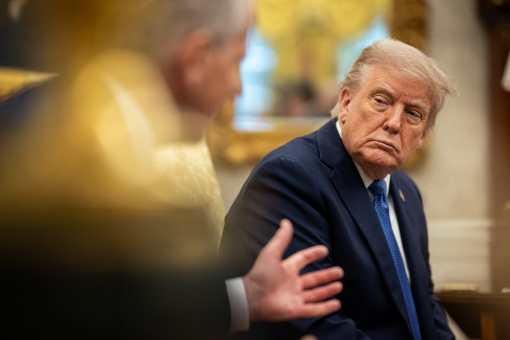 cien-dias-de-soledad:-la-america-de-trump-y-el-mundo 